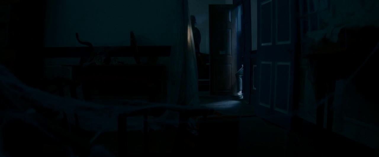 The Curse of the Necklace (2024) AMZN WEBRip English 720p x264 AVC AAC 2.0 Msub.mkv.0004